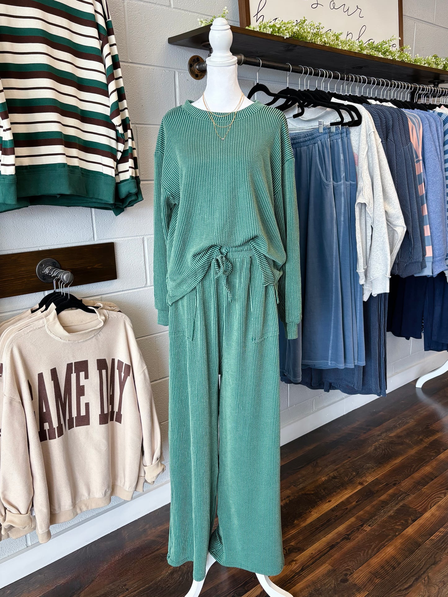 Jenna Ribbed Long Sleeve Top & Pants Set | Hunter