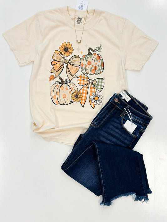 Pumpkin & Bows Tee