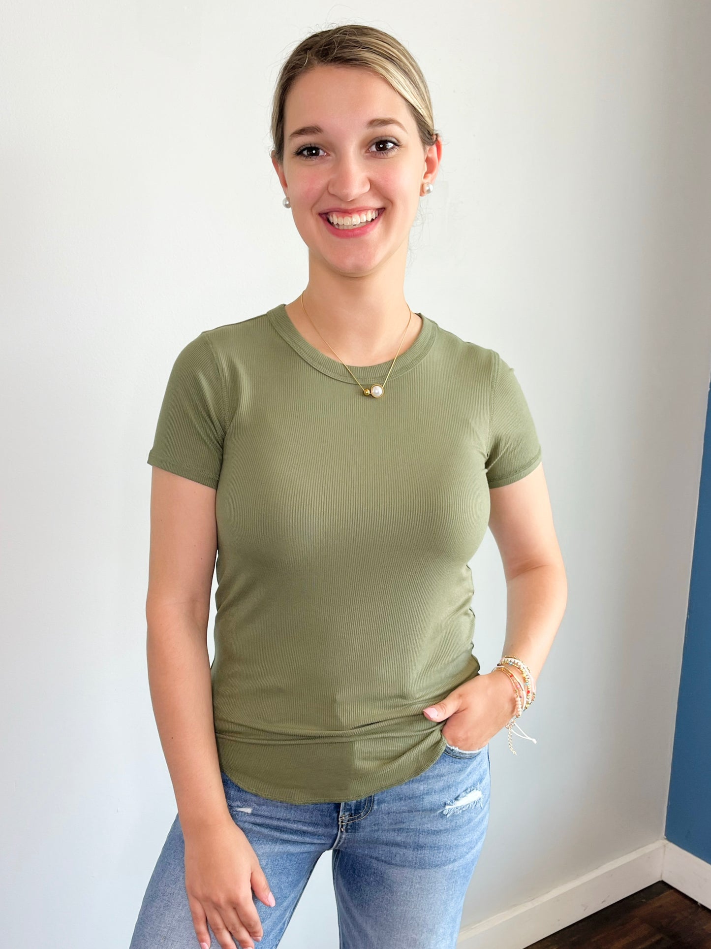 Laura Basic Ribbed Tee | Light Olive