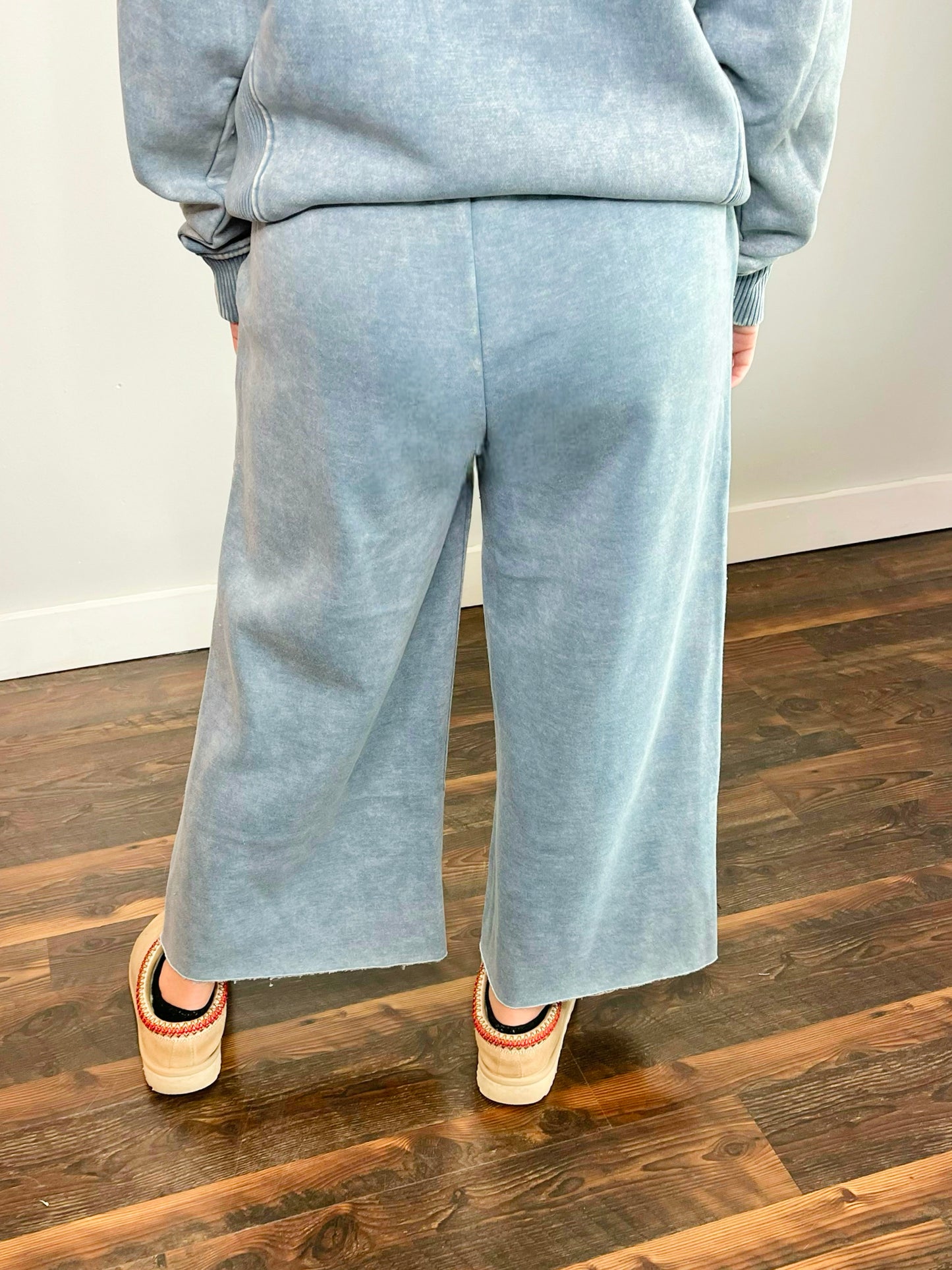 Mila Acid Wash Fleece Pants | Blue Grey