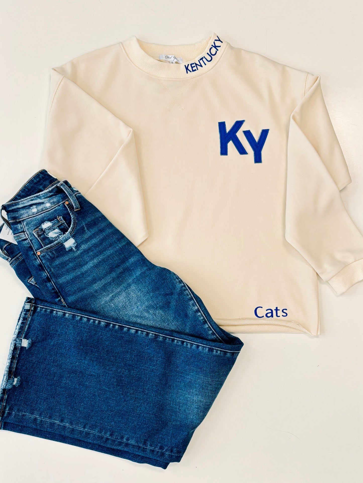 Kentucky Embroidered Pullover