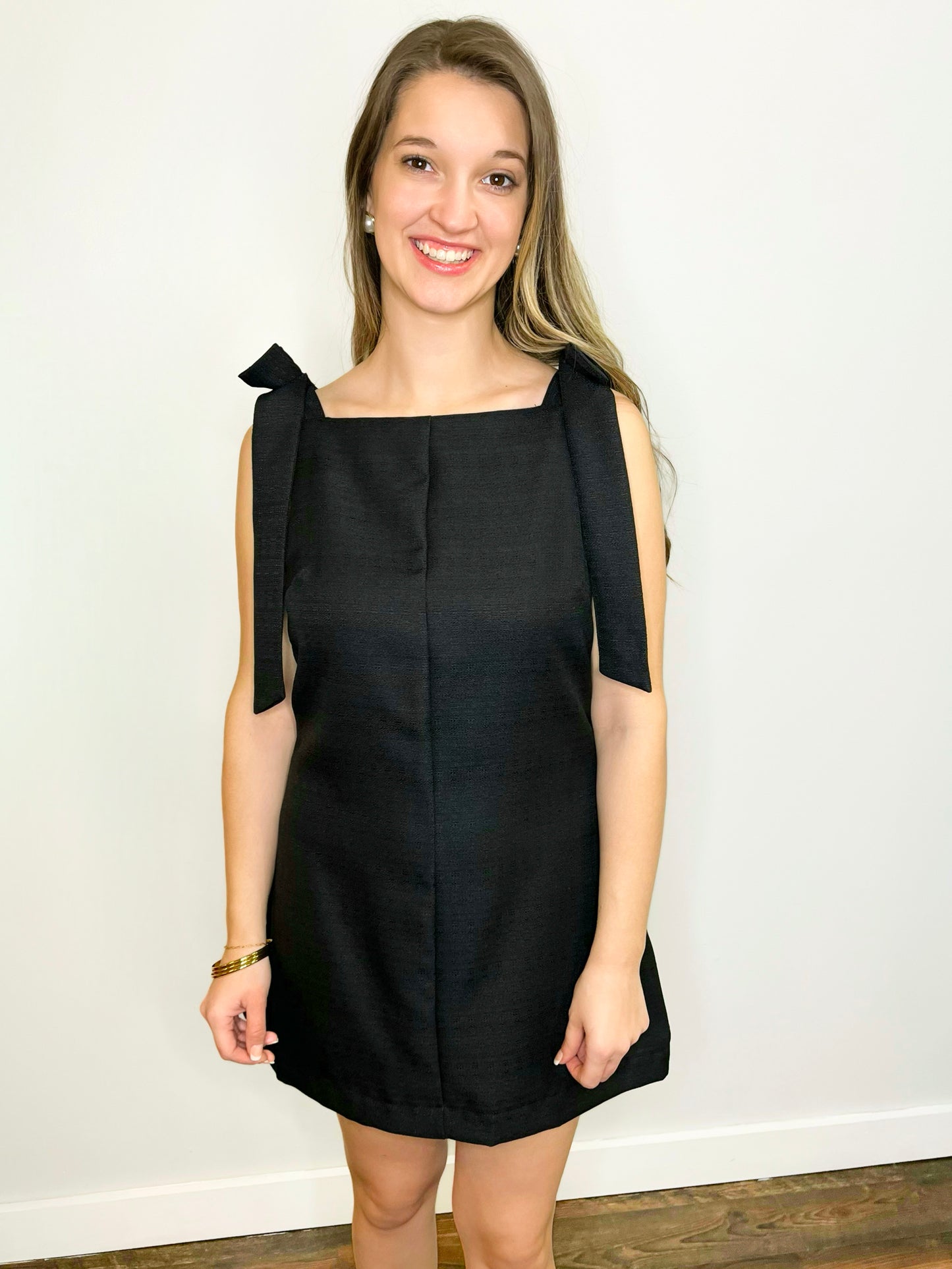 Natalie Bow Detail Sleeve Dress | Black