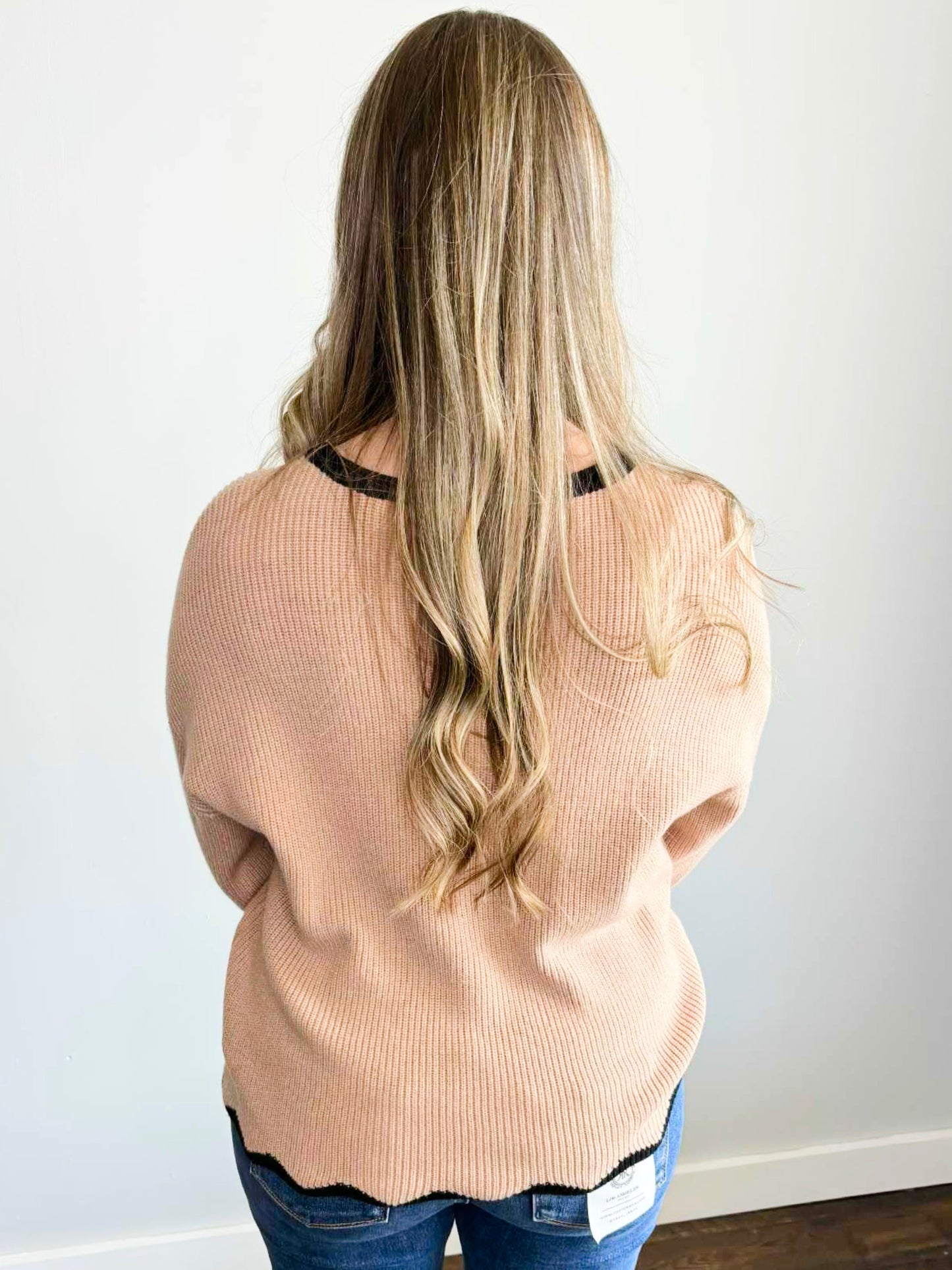 Kinsely Scallop Hem Sweater | Khaki