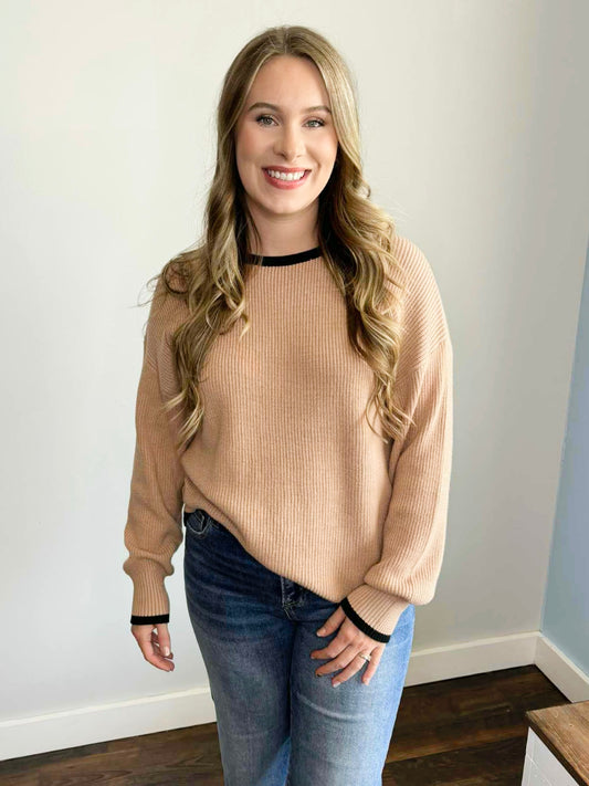 Kinsely Scallop Hem Sweater | Khaki
