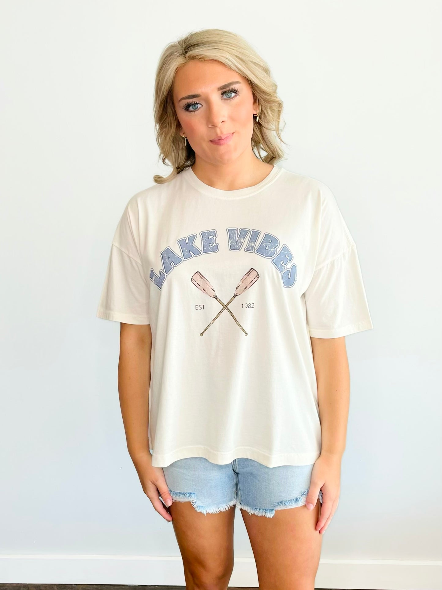 Lake Vibes Tee | Ivory