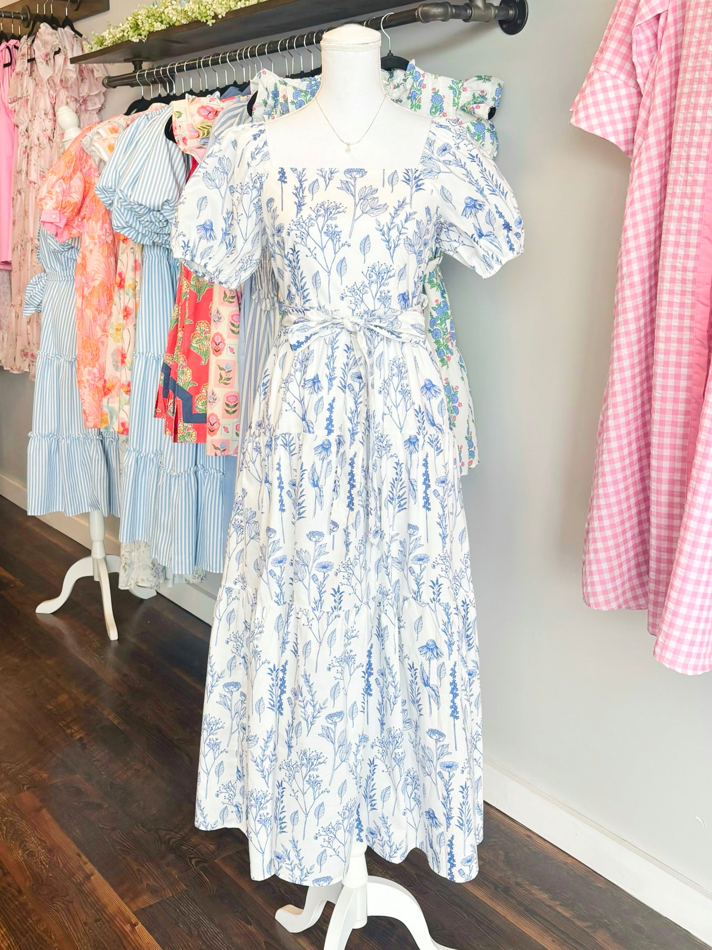 Virdie Floral Puff Sleeve Maxi Dress
