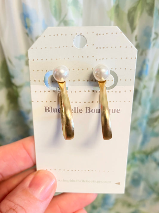 Mabel Matte Hoop Earrings w/ Pearl Stud