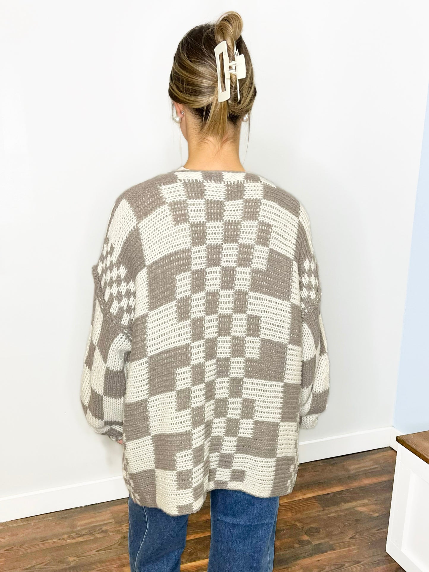 Harper Checkered Cardigan | Mocha