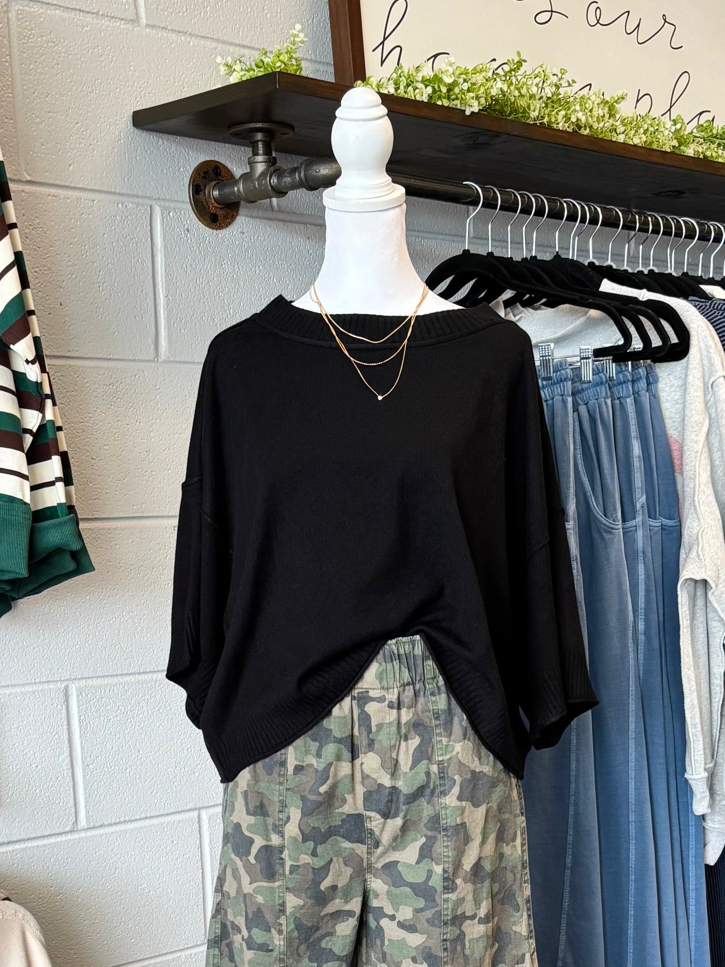 Frannie Short Sleeve Boxy Sweater | Black