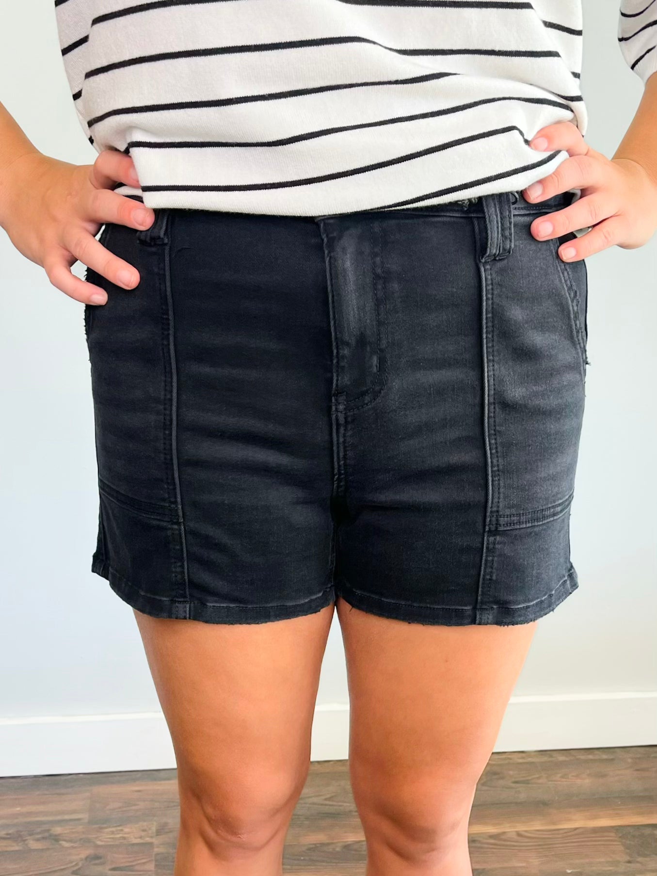 Dax Utility Pocket Denim Shorts | Washed Black