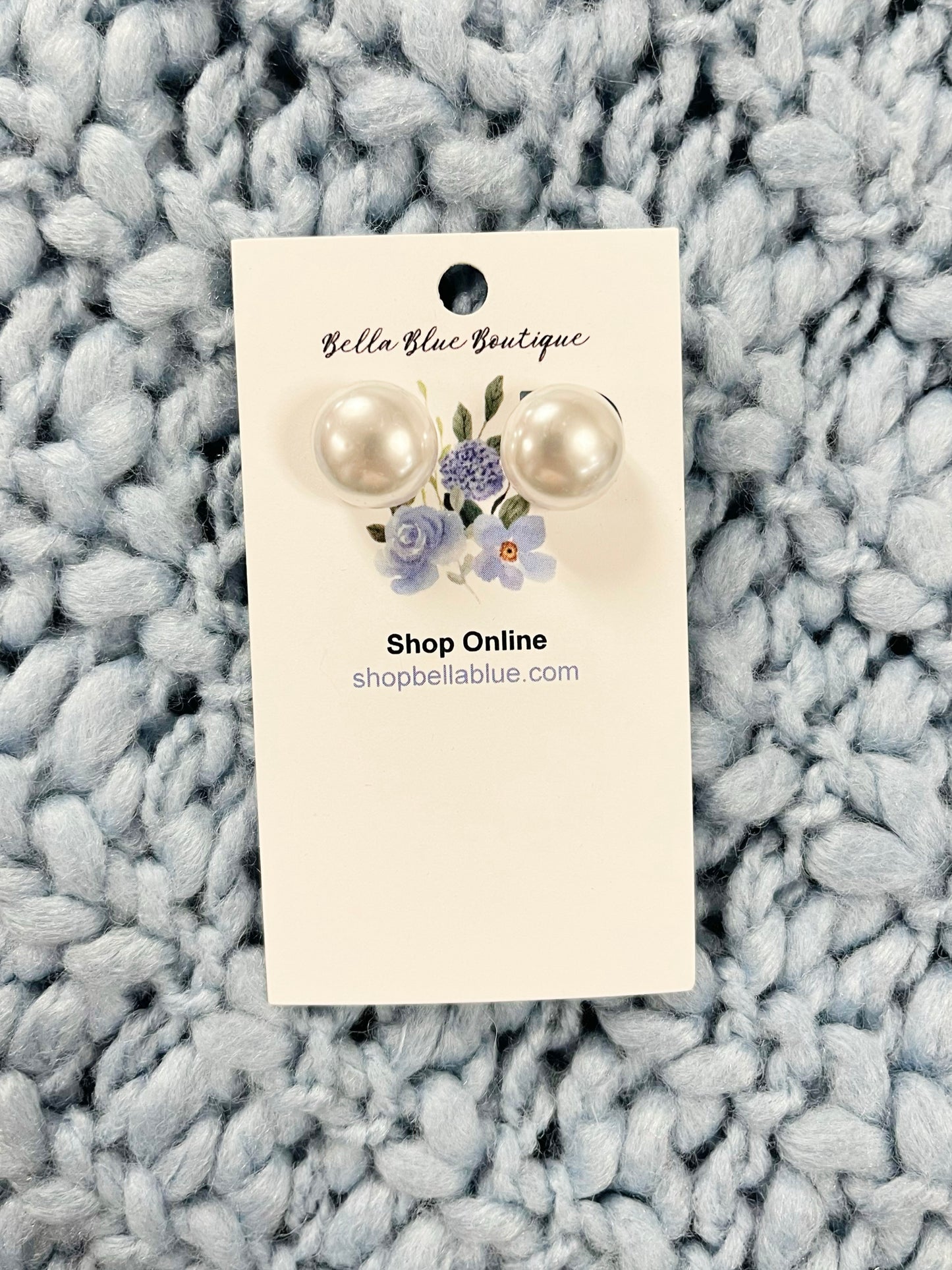 Celia Pearl Stud Earrings