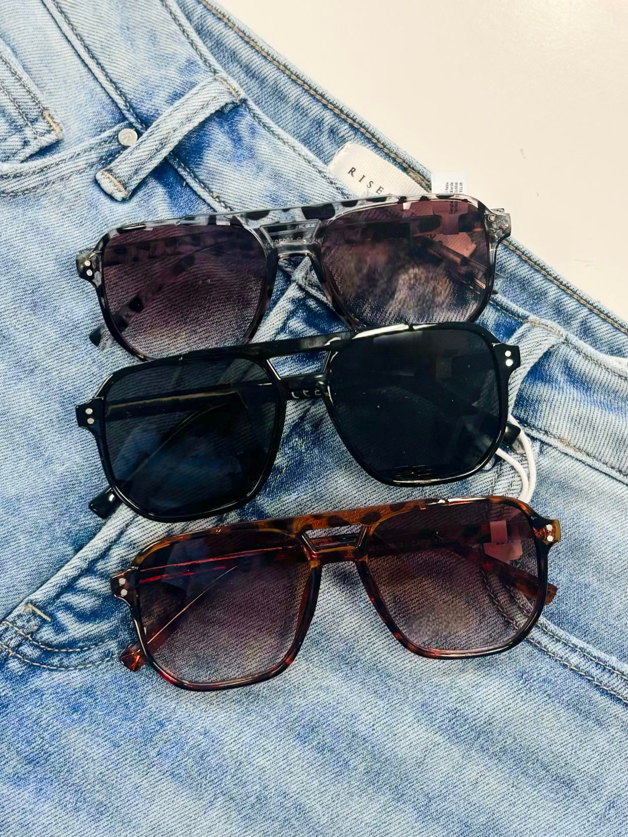 Bobbi Retro Sunglasses