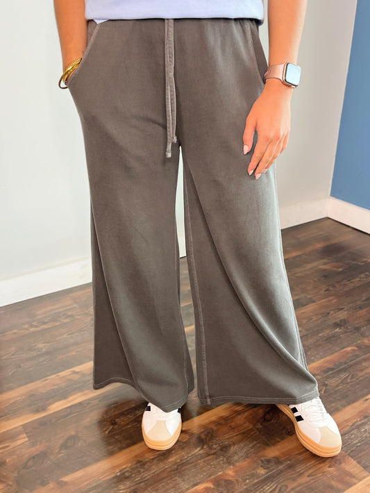 Aston Pigment Dyed Pants | Black